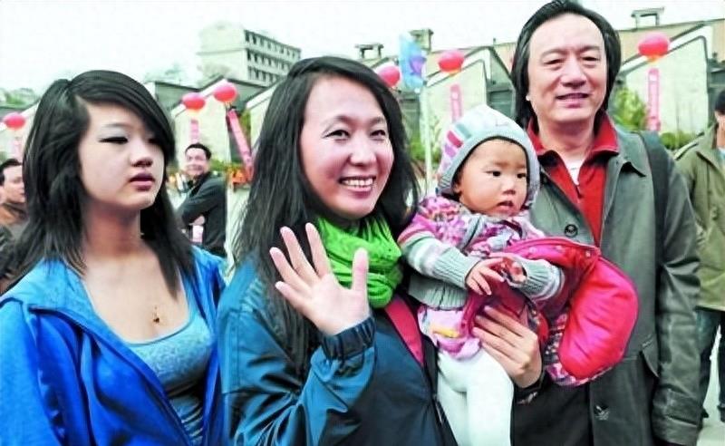 足球冠军王霜_足球冠军王丽思_足球冠军王