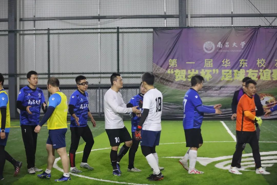 足球有几次换人机会_足球规则 换人次数是多少_足球几次换人