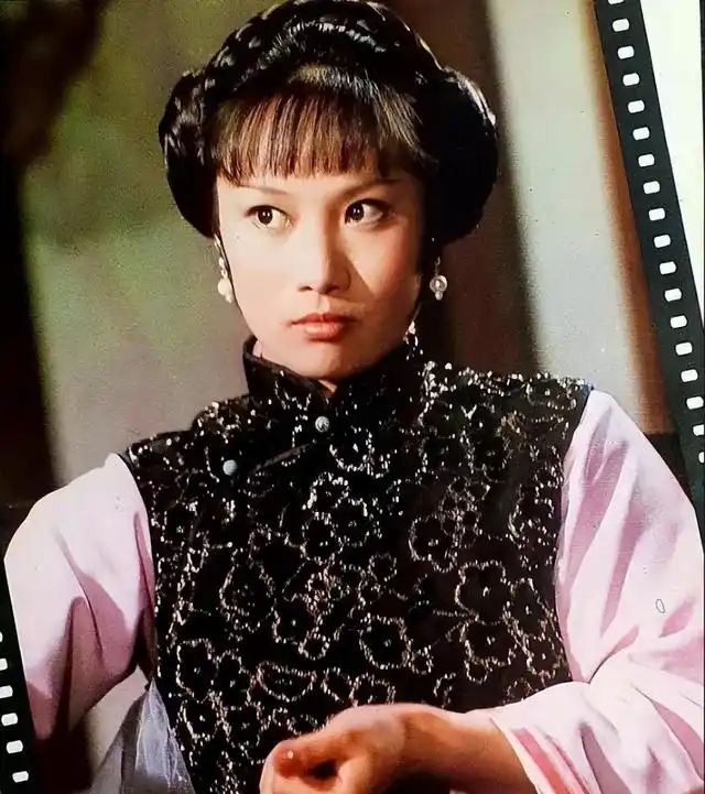 举重冠军的结婚生子_举重冠军带妻子照片领奖_生子举重冠军结婚祝福语